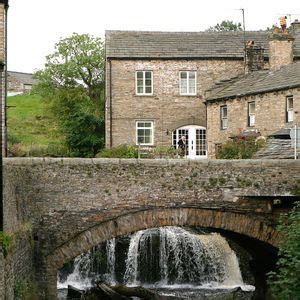 Guided Walk Hawes two night Stay in Luxury Lodge in Yorkshire Dales ...