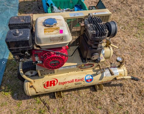 INGERSOLL RAND GAS POWERED AIR COMPRESSOR