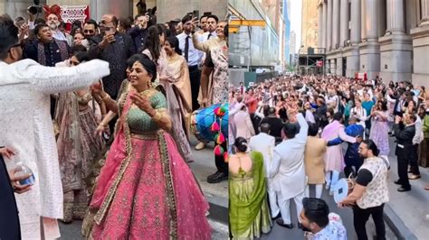 Indian Wedding Baraat With 400 Guests Shuts Down Wall Street In Viral ...