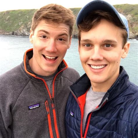 Hunter Doohan: The Hottie of ‘Wednesday’ & His Real-Life Man