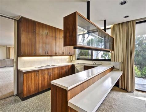 Hanging Kitchen Cabinets: Tips To Help You Install Yours - Kitchen Ideas