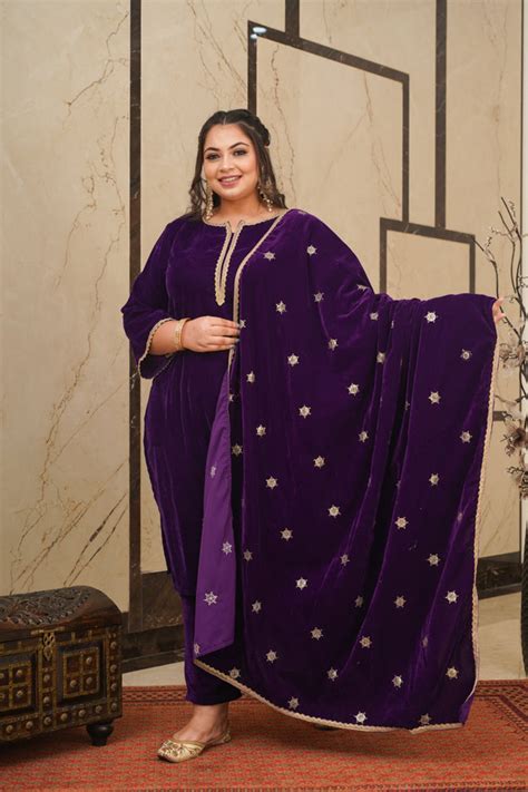 Purple Velvet Embroidered Shawl – Nangaliaruchira