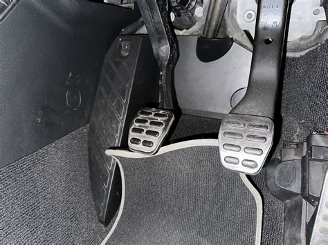 Mat Sticking Under Clutch Pedal | Audi TT Forum