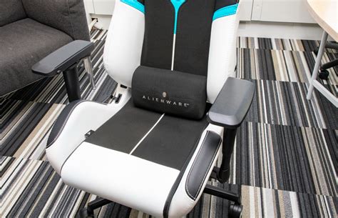 Alienware S5000 Gaming Chair Review 的图像结果
