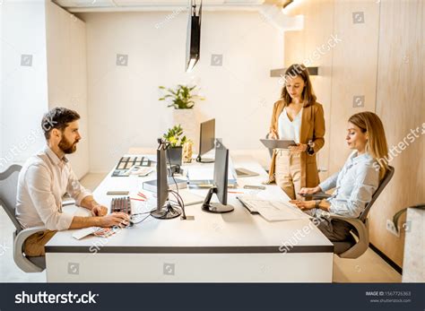 People Doing the It 的图像结果