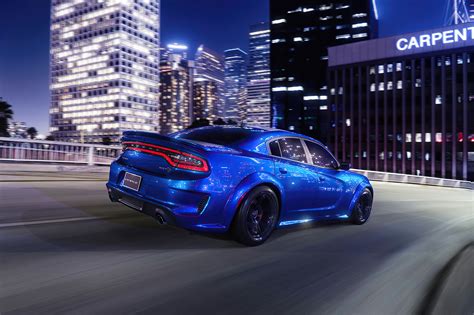 2022 Dodge Challenger Hellcat Wallpaper