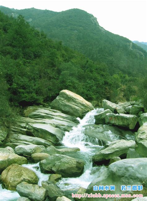 贵州这一景区汇集众多知名瀑布，水系环绕，以一座石桥而命名！_荔波