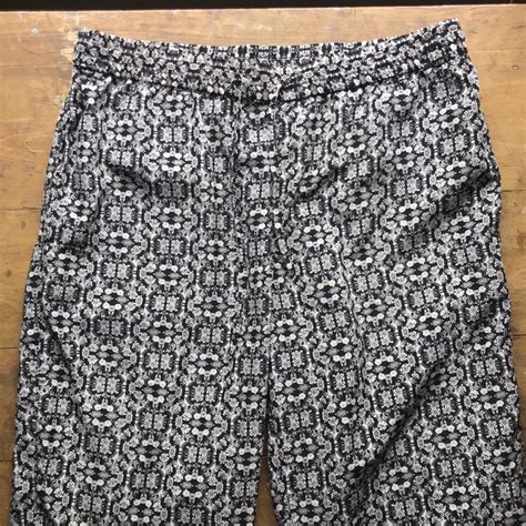 JCPenney Women's Black and White Trousers | Depop