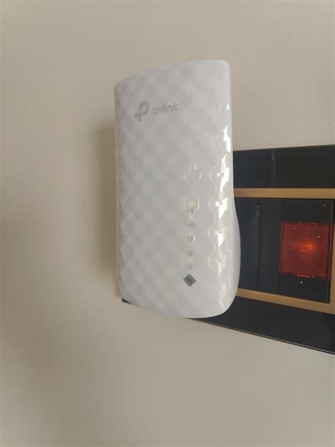 TP-Link AC750 Dual Band WiFi Range Extender, Extends WiFi to Smart Home ...