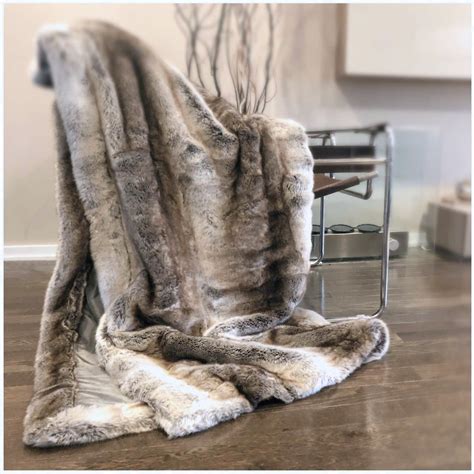 Luxury Faux Fur Throw Blanket 150Cm X 130Cm at Andrea Delreal blog