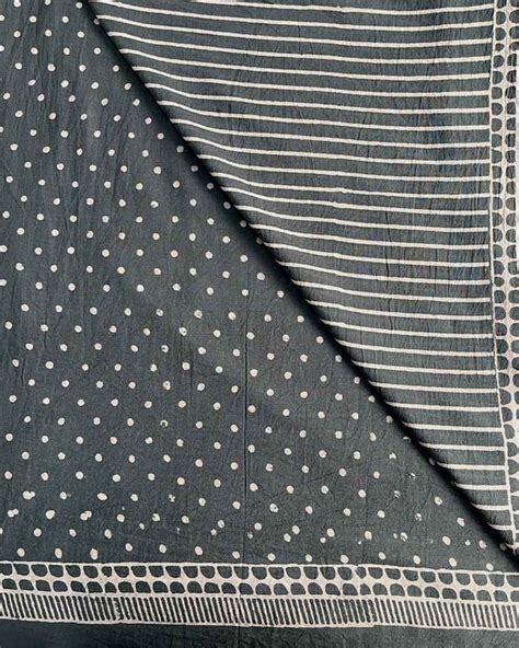 Buy Strom Kiss Grey Printed Saree | Cotton saree online | Saree