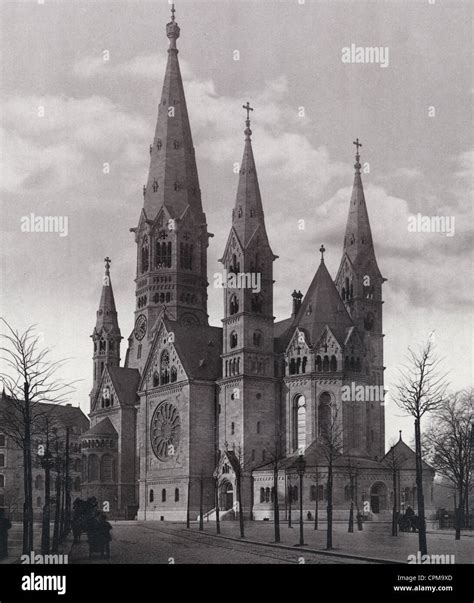 Kaiser Wilhelm Memorial Church in Berlin Stock Photo - Alamy