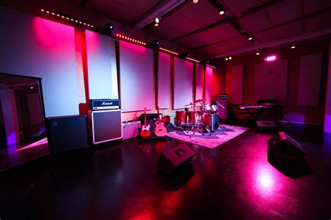 Stage Studio 1 – SMASH STUDIOS