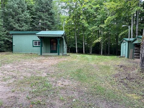 Grandpa's Cabin - Cabins for Rent in Eckerman, Michigan, United States ...