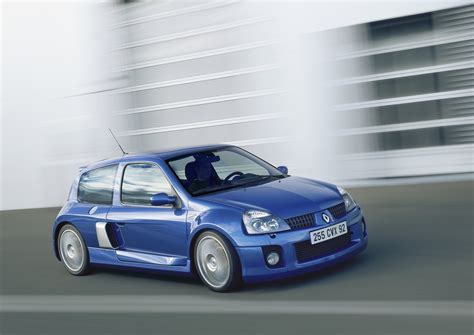 The Renault 5 Turbo and Clio V6: Crazy Rear-Engined Hot Hatches - Dyler
