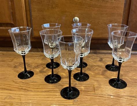 What Is Luminarc Glassware Made Of | Storables