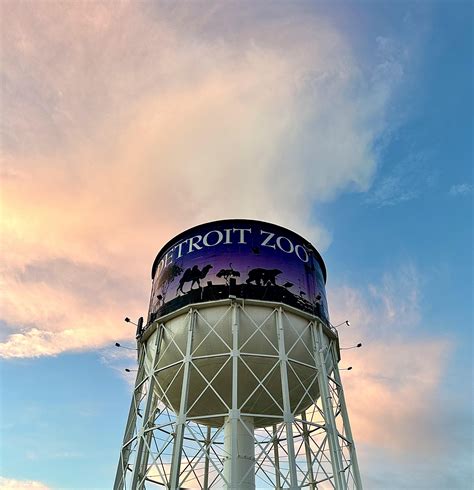 Detroit Zoo water tower : r/Detroit