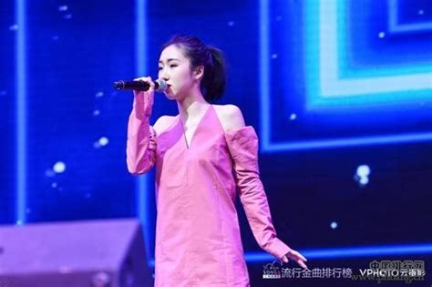 2019年最流行的头像好看美女图片 只要个人喜欢就好-女生头像