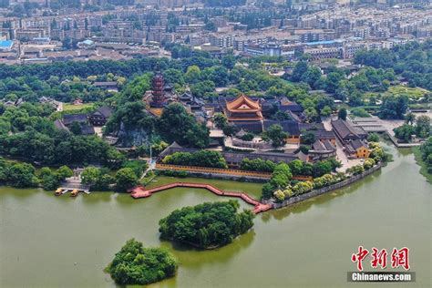 航拍镇江北固山风景区历史古建筑_腾讯视频