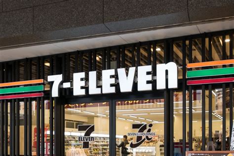 【値上げ】セブン、おにぎり4品を平均8%値上げ　のり高騰で [蚤の市★]