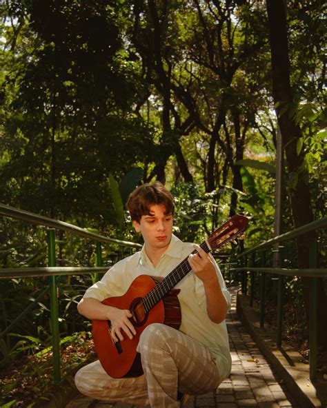 DOCE EQUAÇÃO (Lyrics in English) - João Belleza