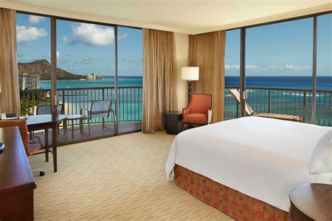 12 Honolulu Hotels to Experience the Best of Waikiki and the City