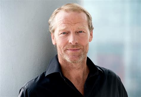 Iain Glen Cast as Bruce Wayne for Titans - The Batman Universe
