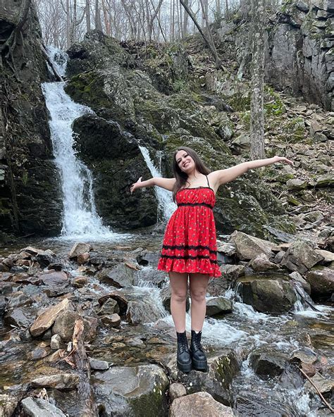 Kristina (@itskristinamf) • Instagram photos and videos