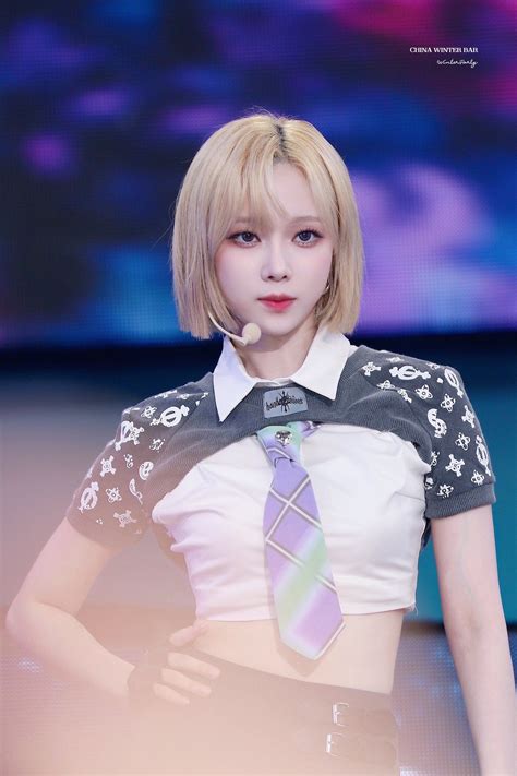 Kpop Girl Groups, Korean Girl Groups, Kpop Girls, Black Mamba, Stage ...