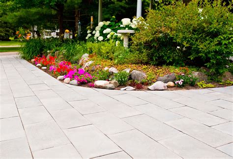 Linear Flagstone, Buff - Georgia Landscape Supply