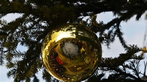 Dow, S&P 500 end at records amid talk of Santa rally