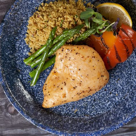 Chicken Breasts Super Trimmed 4oz - D&D Poultry