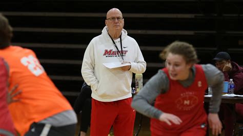 Marist College women's basketball coach Brian Giorgis