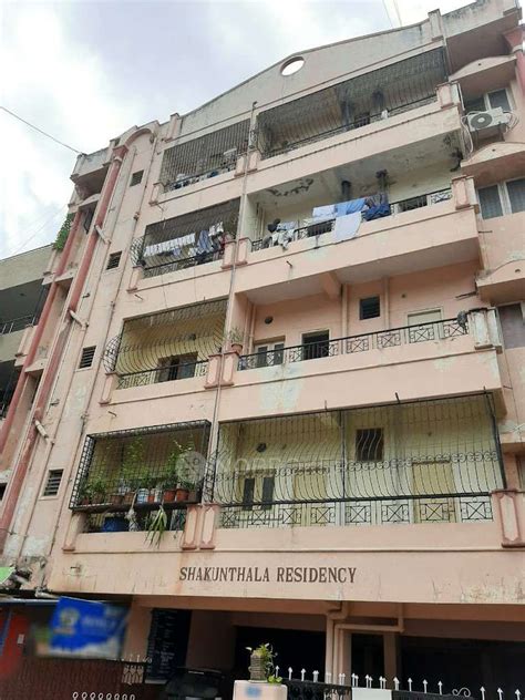 Shakuntala Sadan Kachiguda, hyderabad | Apartments/Flats - NoBroker