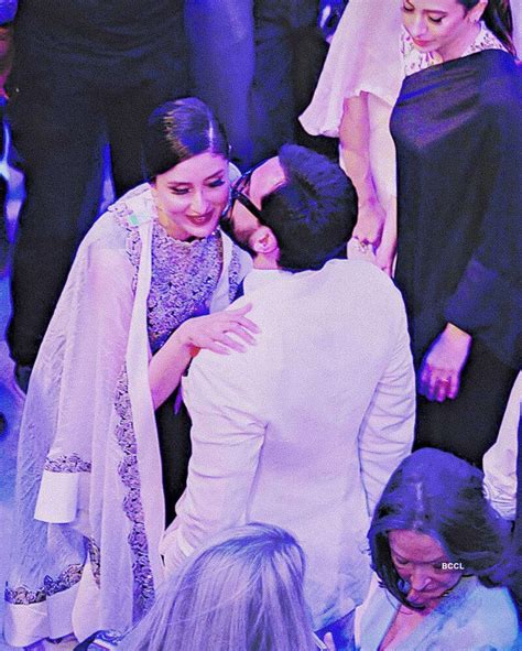 This picture of Saif Ali Khan all set to chop son Taimur's long, shaggy ...