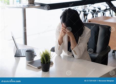 Frustrated Business Owner 的图像结果