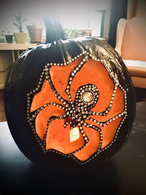 Pumpkin spider carving – Artofit