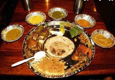 Koi Rajasthan ki khan pan ke bare me bata do - Brainly.in