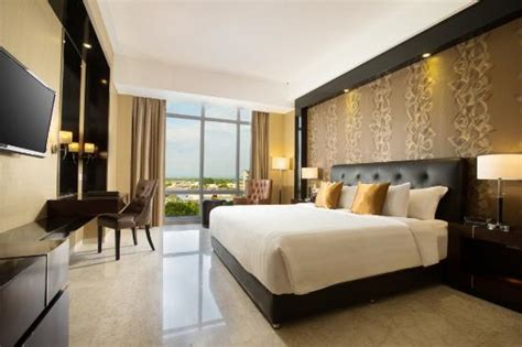 GRAND MERCURE SOLO BARU (Grogol) - Hotel Reviews, Photos, Rate ...