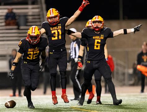 Mission Viejo football beats Los Alamitos to finish regular season 10-0 ...