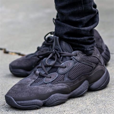 Yeezy cheap utility black