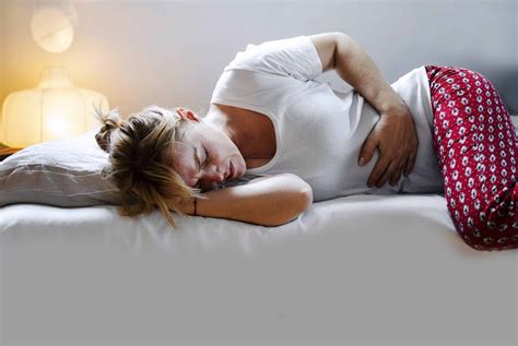 Cramps vs. Endometriosis: The Difference Between Period Pain ...