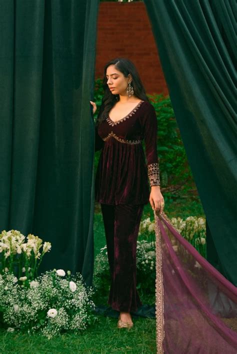 Shop Designer Dresses For Women Online: Astha Narang