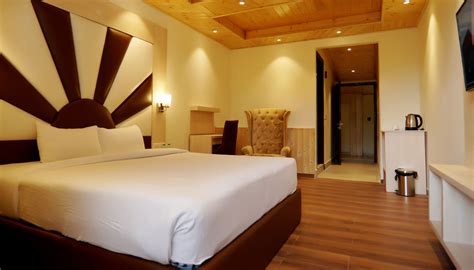 Luxury Hotel Rooms & Suites In Kufri Shimla || JMR || Book Now