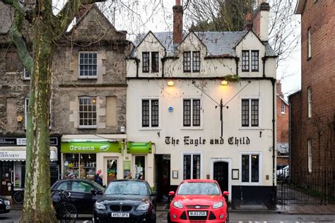 7 Literary Pubs to Visit Around the World