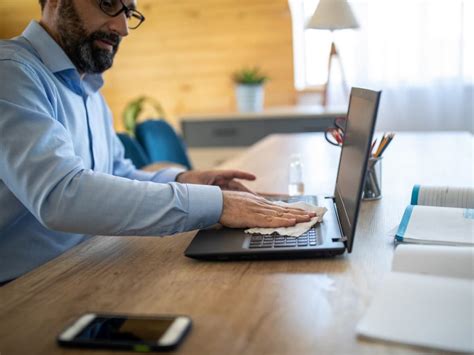 Clearing Computer 的图像结果