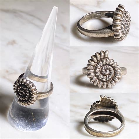 vintage silver animal motif ring “ammonite” | NOIR ONLINE