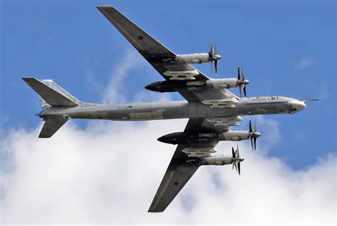 美媒：轰-20是中国纵深打击隐身轰炸机计划，匹敌美军B-21轰炸机|隐身轰炸机|美空军|中国空军_新浪新闻