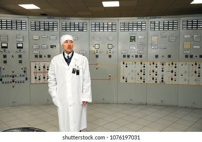 Alien Control Screen 的图像结果