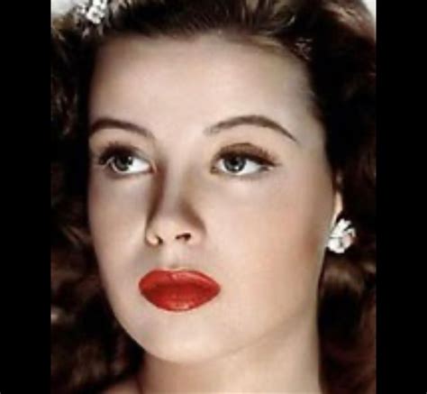 Pin by Cody Zamboni on 1915 to 1949 images | Vintage makeup, 1940s ...